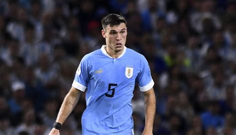 Manchester United issue Manuel Ugarte transfer deadline day .